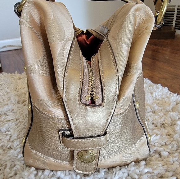 Coach satchel - Picture 3 of 6